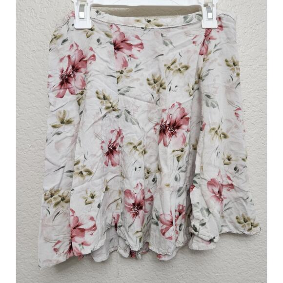 Hollister Dresses & Skirts - Hollister White Pink Floral Print Ruffled Hem Mini Skirt Medium Lightweight